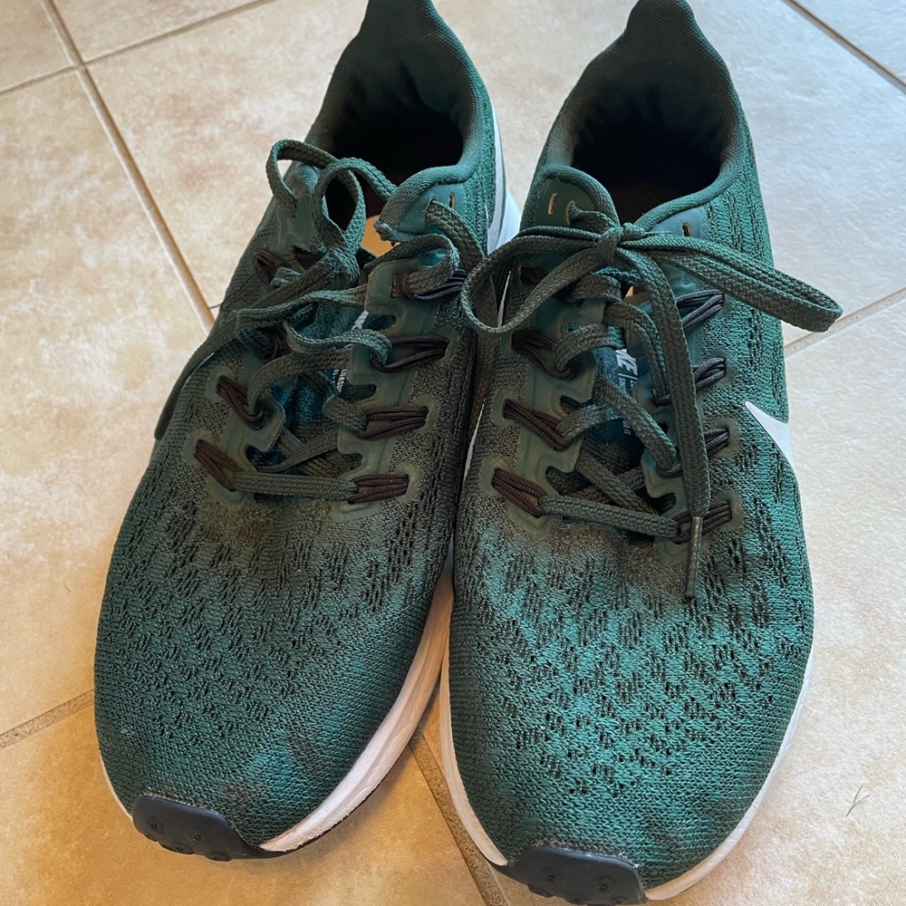 Nike Pegasus 36 Zoom Women's Athletic US 6.5 Running Sneakers Pre-owned